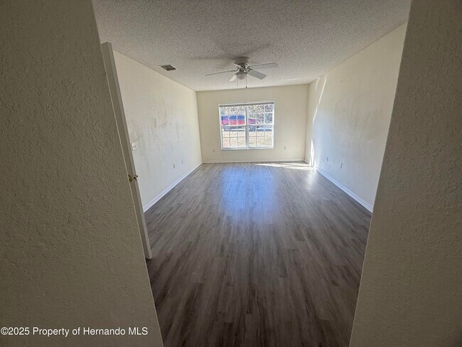 Building Photo - 15096 Mt Ivy Rd