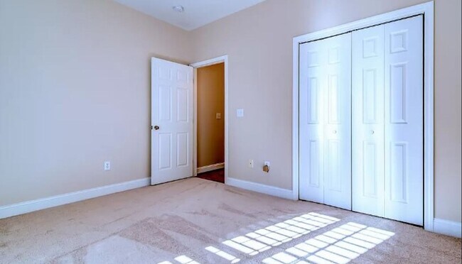 Building Photo - Serene Home-2 bed/2bath near I85 & Hwy 290