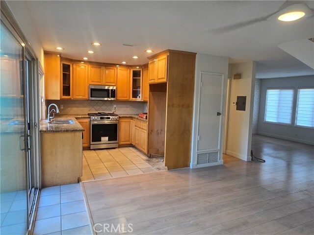 Building Photo - 5241 Salisbury Cir