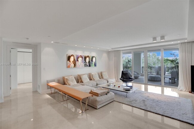 Building Photo - 3535 Hiawatha Ave