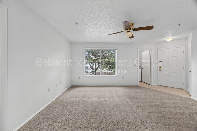 Building Photo - 642 Dory Ln