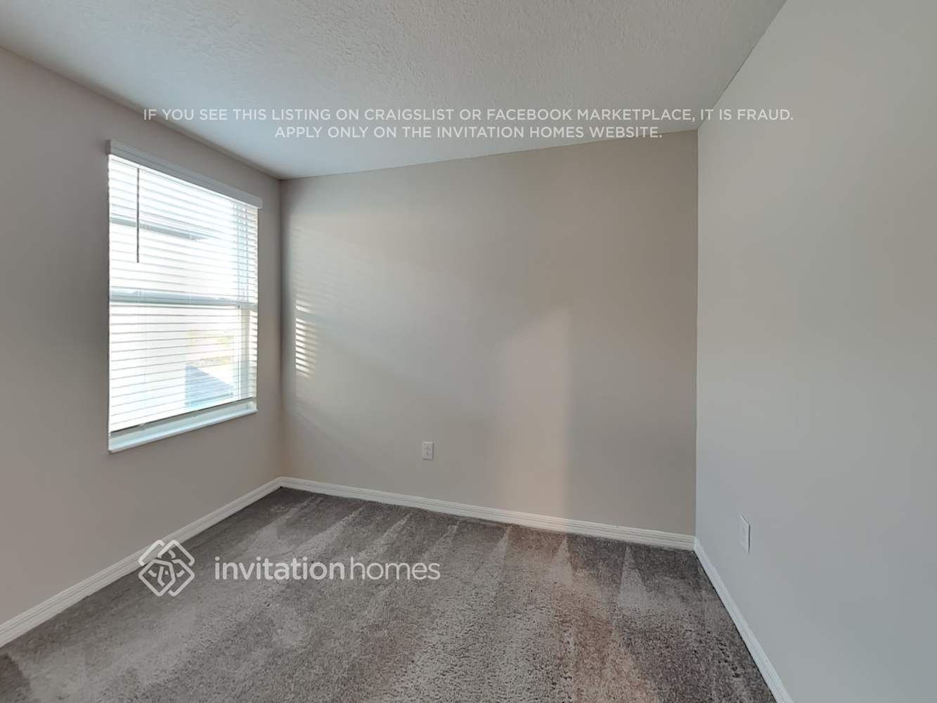 Building Photo - 2393 Jungle Dr