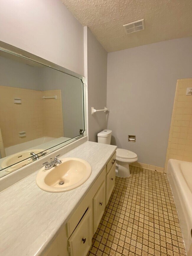Building Photo - 4534 Trout Valley Dr