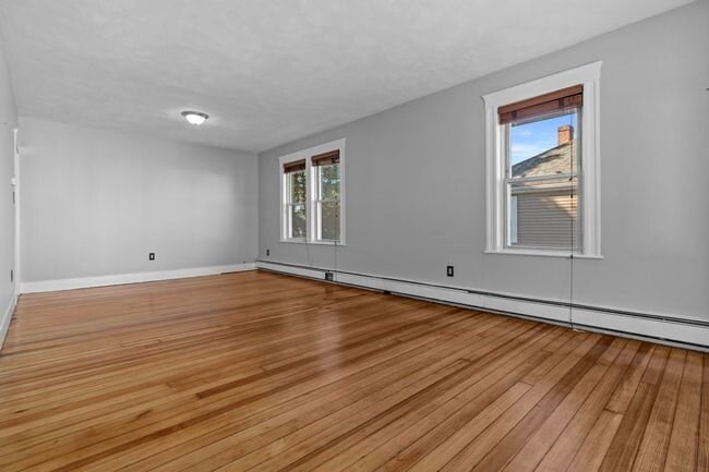 Building Photo - 253 Sycamore St