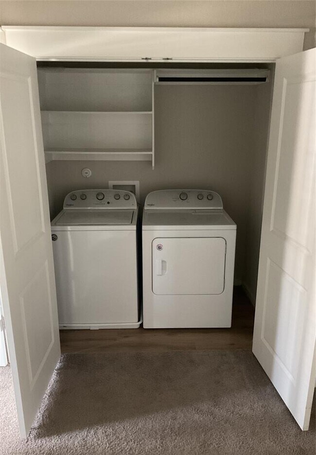 Building Photo - 602 Pearly Eye Dr