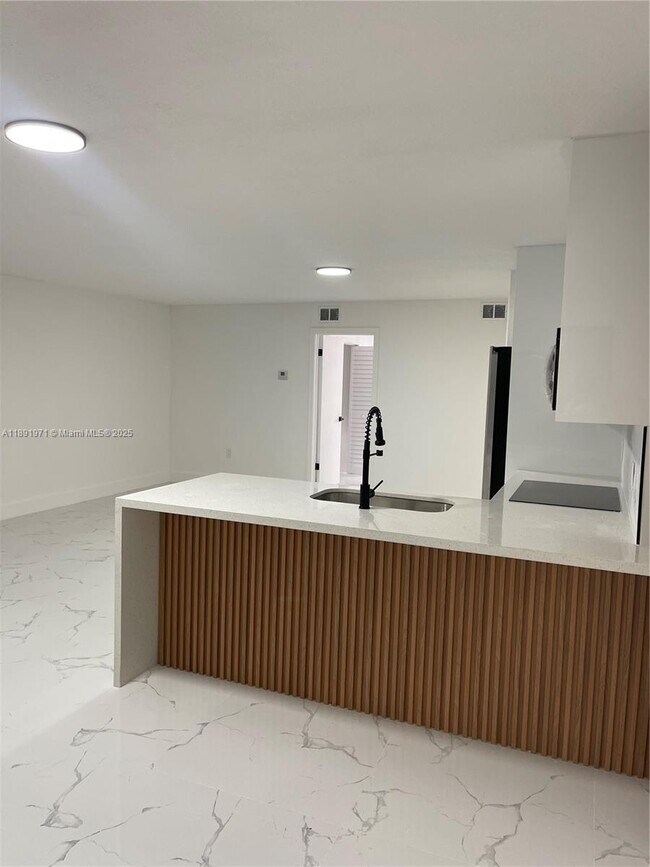 Building Photo - 20426 SW 85th Ave