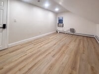 Building Photo - 38 Judith St