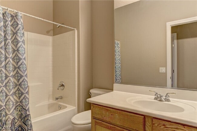 Building Photo - 10876 Scamadella St