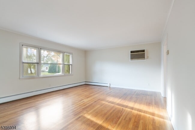 Building Photo - 118 Lexington Ave