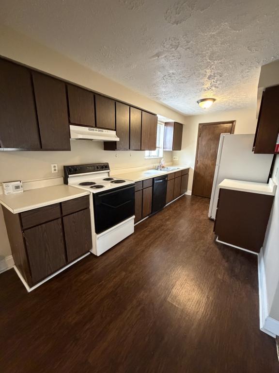 Building Photo - 21 Wayne St SE