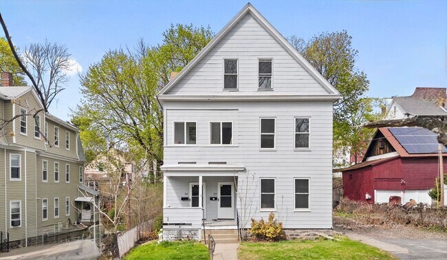 Primary Photo - 24 Vinton St
