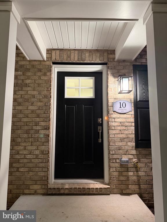 Building Photo - 10 Barbine Wy