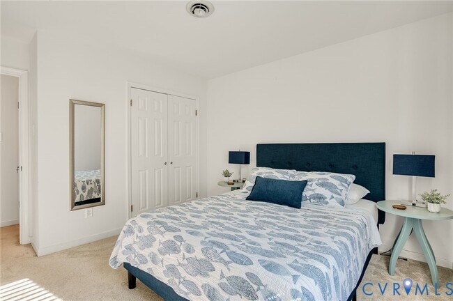 Building Photo - 9621 Peppertree Dr