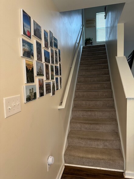 Building Photo - 5505 Noble Ave