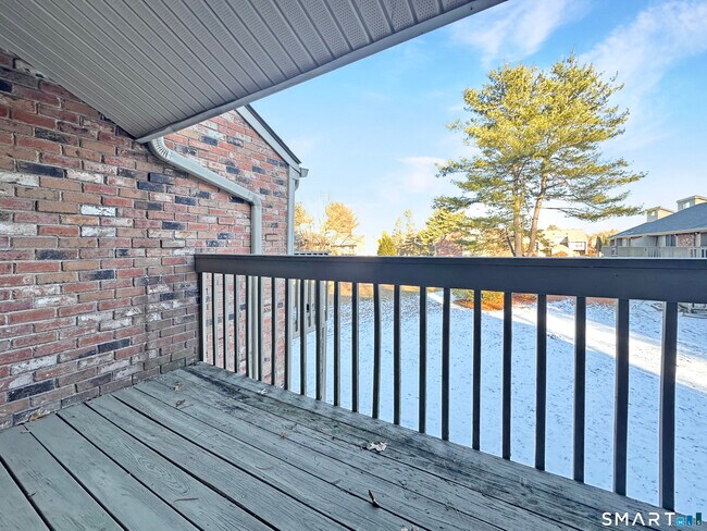 Building Photo - 23 Amato Dr