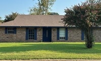 Building Photo - Single Family Home