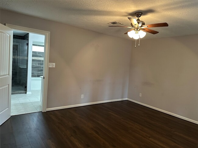 Building Photo - 11610 Cypresswood Dr