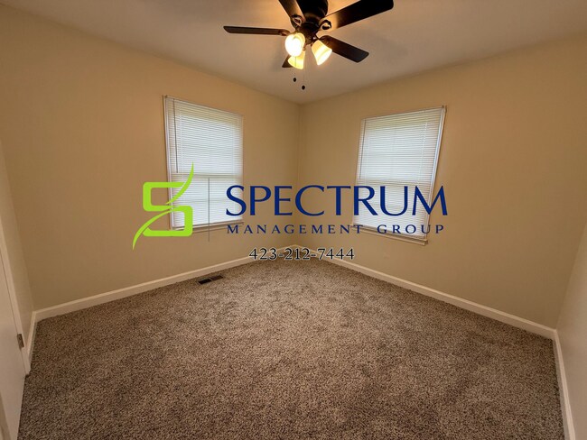 Building Photo - Freshly Remodeled 2 Bed / 1 Bath Home in Russellville!