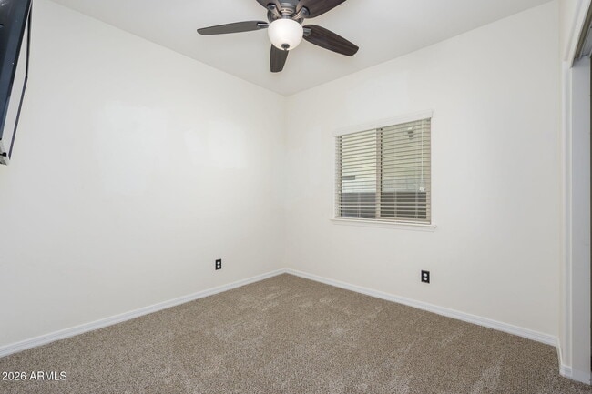 Building Photo - 538 W Gum Tree Ave