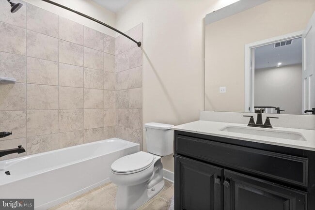 Building Photo - 6056 Murray Terrace