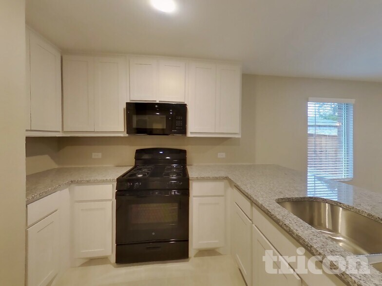 Building Photo - 1704 Claireborne Court Little Elm TX