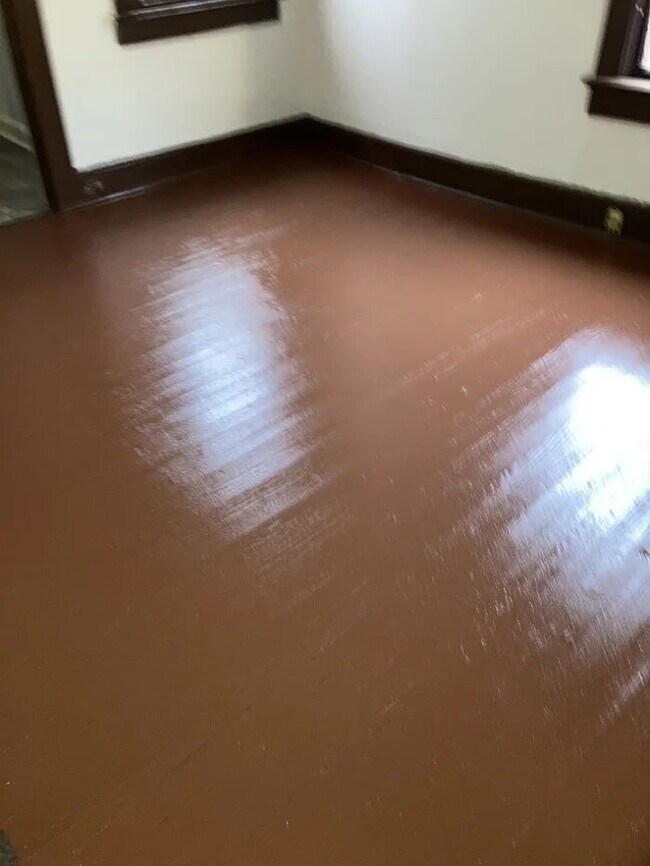 Building Photo - 207 Sims Dr