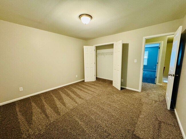 Building Photo - Ready to show 9/26/25!