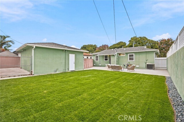 Building Photo - 2718 Fisk Ln