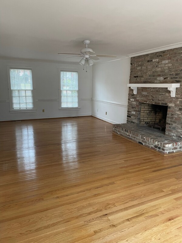 Building Photo - 8800 Colesbury Dr