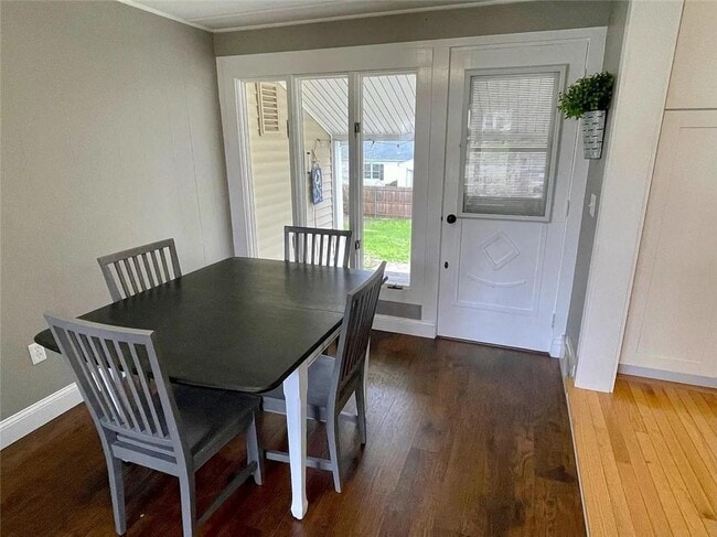 Building Photo - 30 Althea Dr