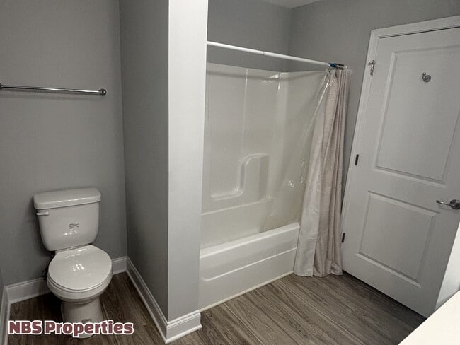 Building Photo - 4867 Ancient Glacier Ln