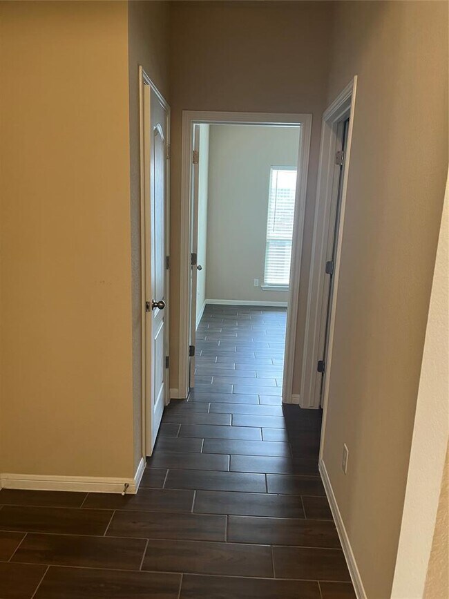Building Photo - 200 Scenic Hills Cir