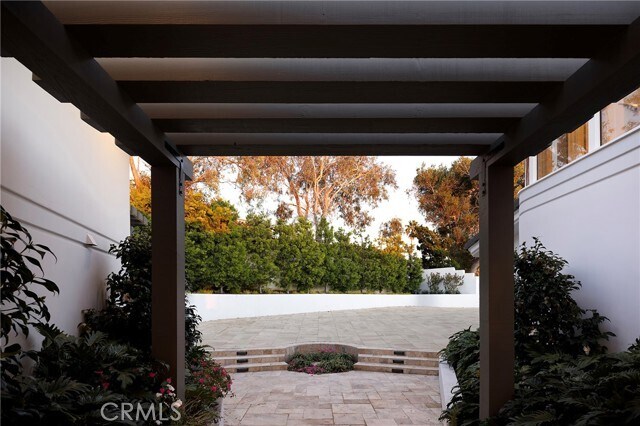Building Photo - 52 N Portola