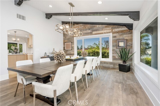 Building Photo - 3677 Eddingham Ave