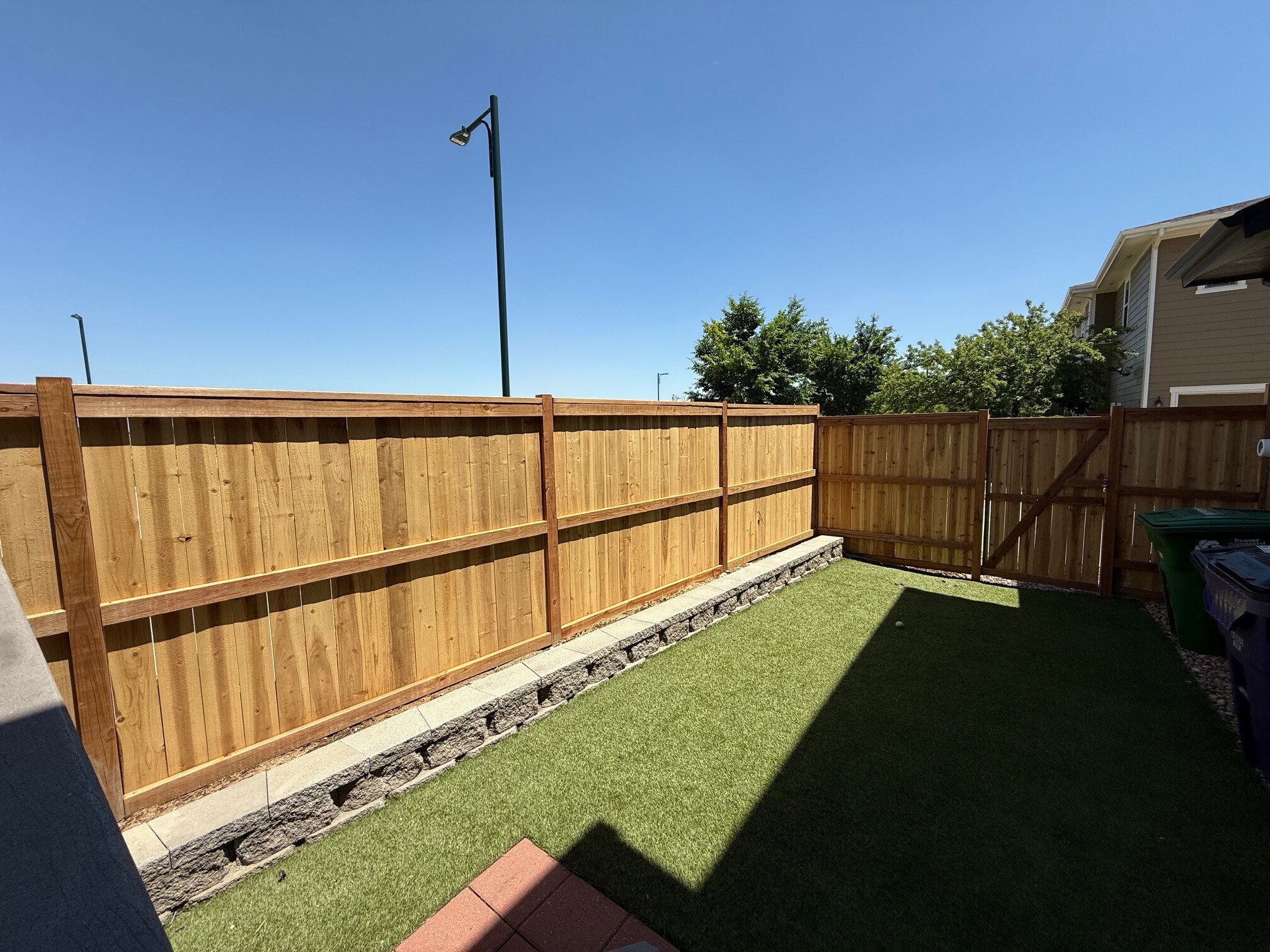 Backyard-Pet Turf - 10777 E 28th Pl