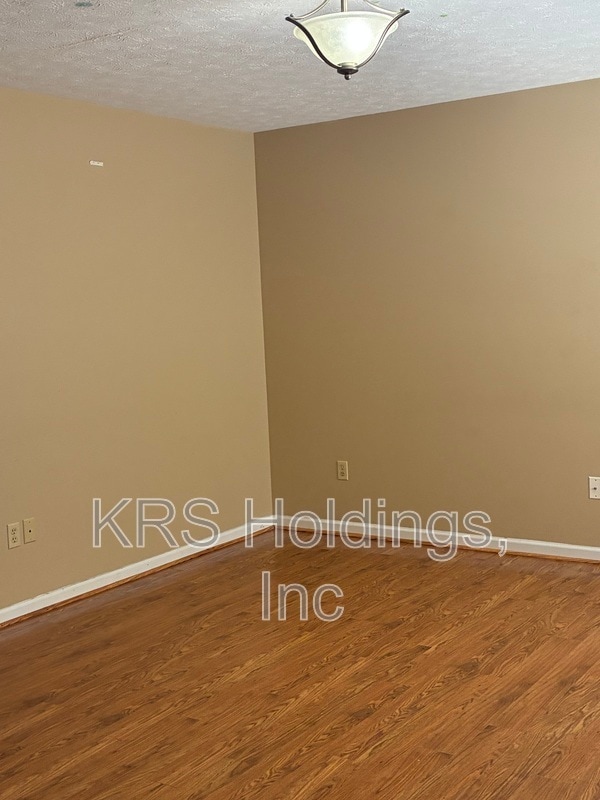 Building Photo - 1262 Old Windmill Cir