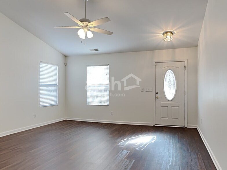 Building Photo - 4477 Westhill Pl