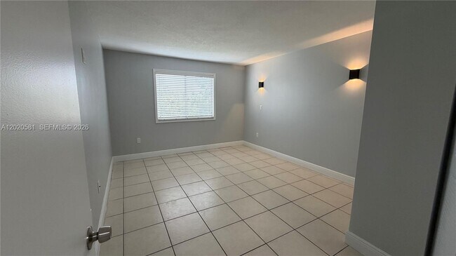 Building Photo - 15221 SW 80th St