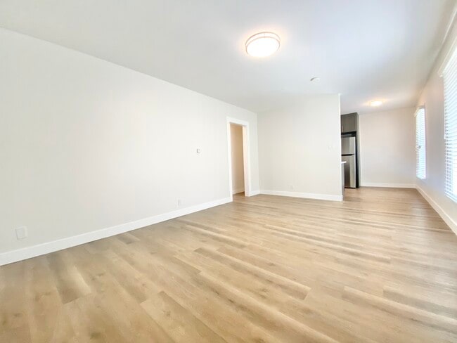 Building Photo - 515 S St Andrews Pl Los Angeles, CA 90020