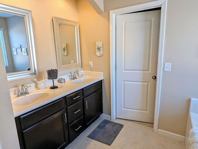 Building Photo - Build Equity While Leasing - Lease and Own...