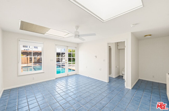 Building Photo - 360 23rd St