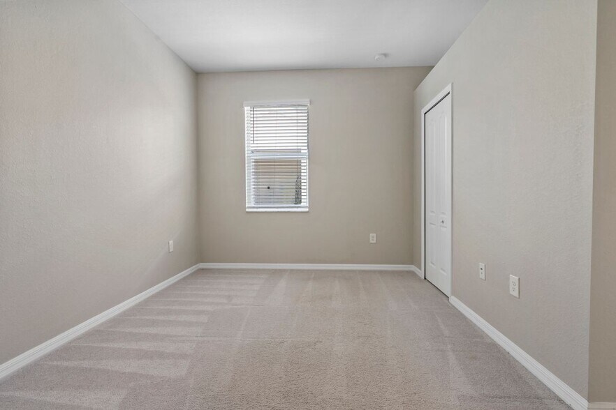 Building Photo - 4264 Lemongrass Dr