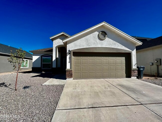 Building Photo - 1020 Indigo Sky St