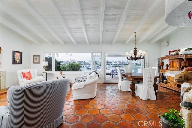 Building Photo - 52 Balboa Coves