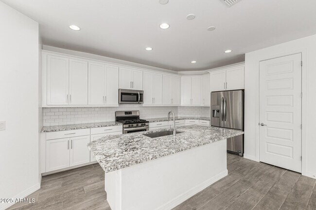 Building Photo - 1229 E Maldonado Dr