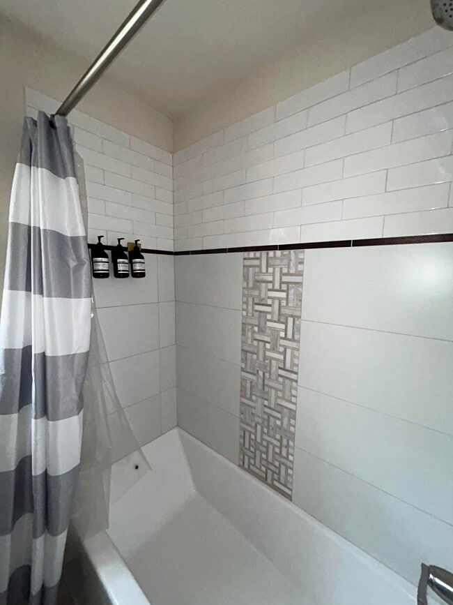 Building Photo - Terrace West 8 LLC