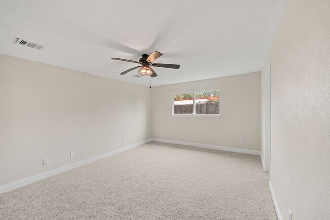 Building Photo - 15034 Rose Valley Dr