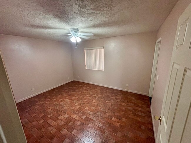 Building Photo - 1322 5 Star Blvd