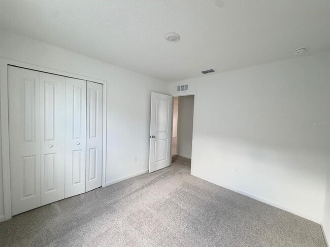 Building Photo - 2110 Chris Dr