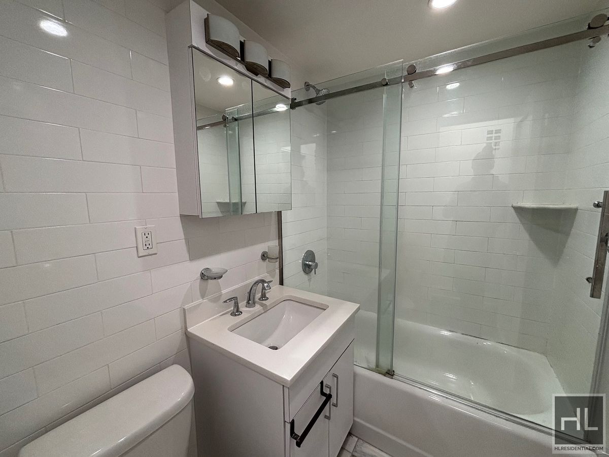 Building Photo - BEEKMAN PLACE